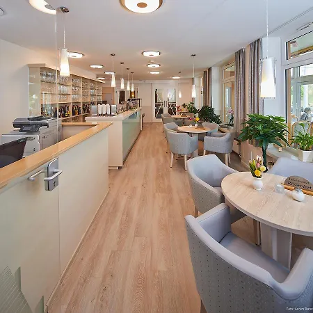 Seeblick Hotel 3*