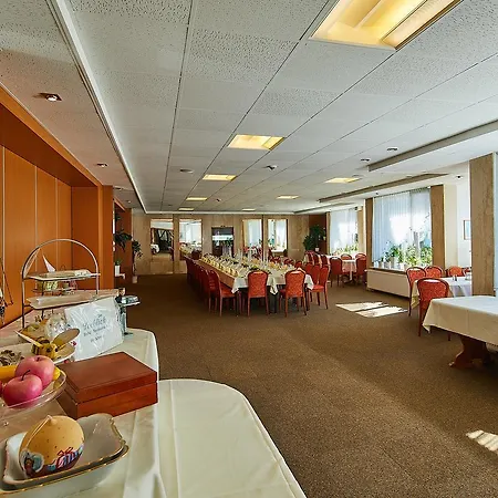 Hotel Seeblick 3*