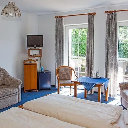 Seeblick Hotel 3*